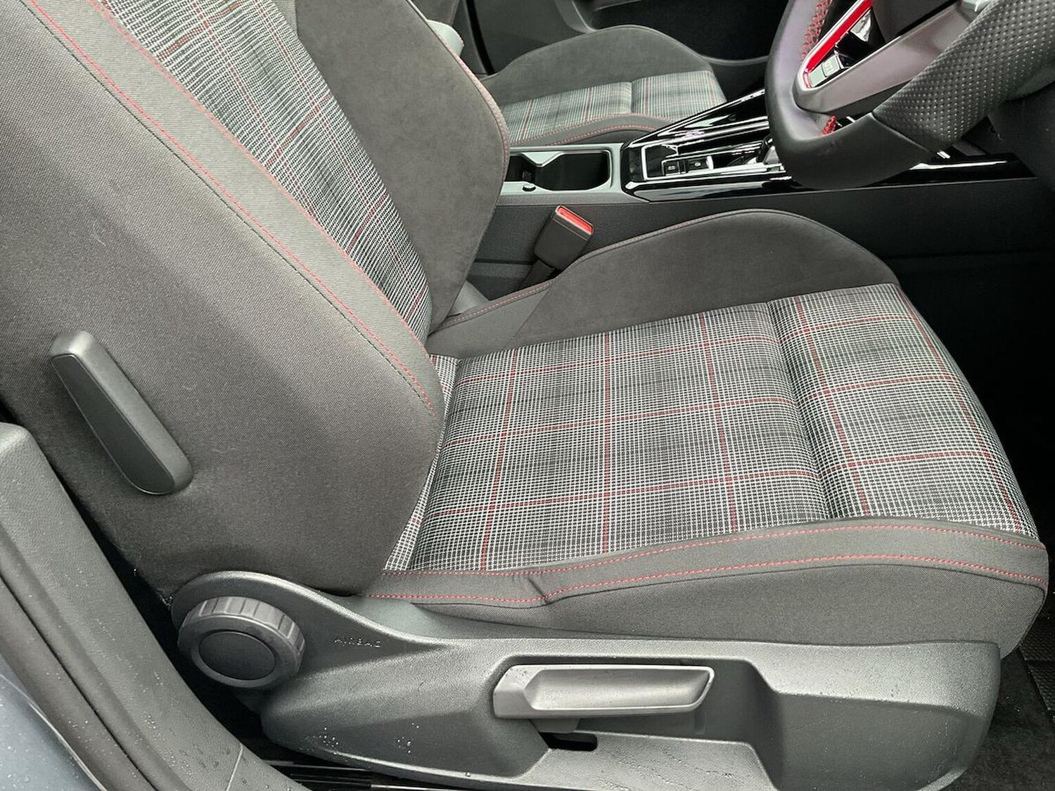 Used Volkswagen Golf 2025 for sale - 77528849: Photo 30