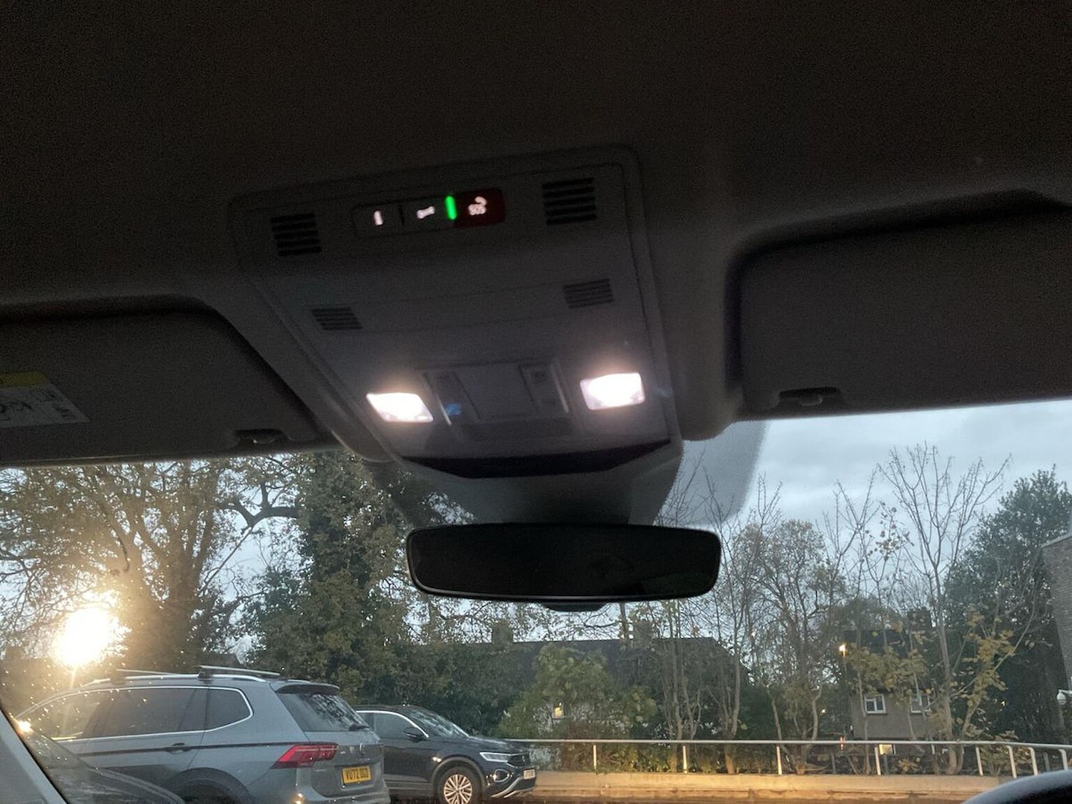 Used Volkswagen T-Roc 2021 for sale - 76763427: Photo 14