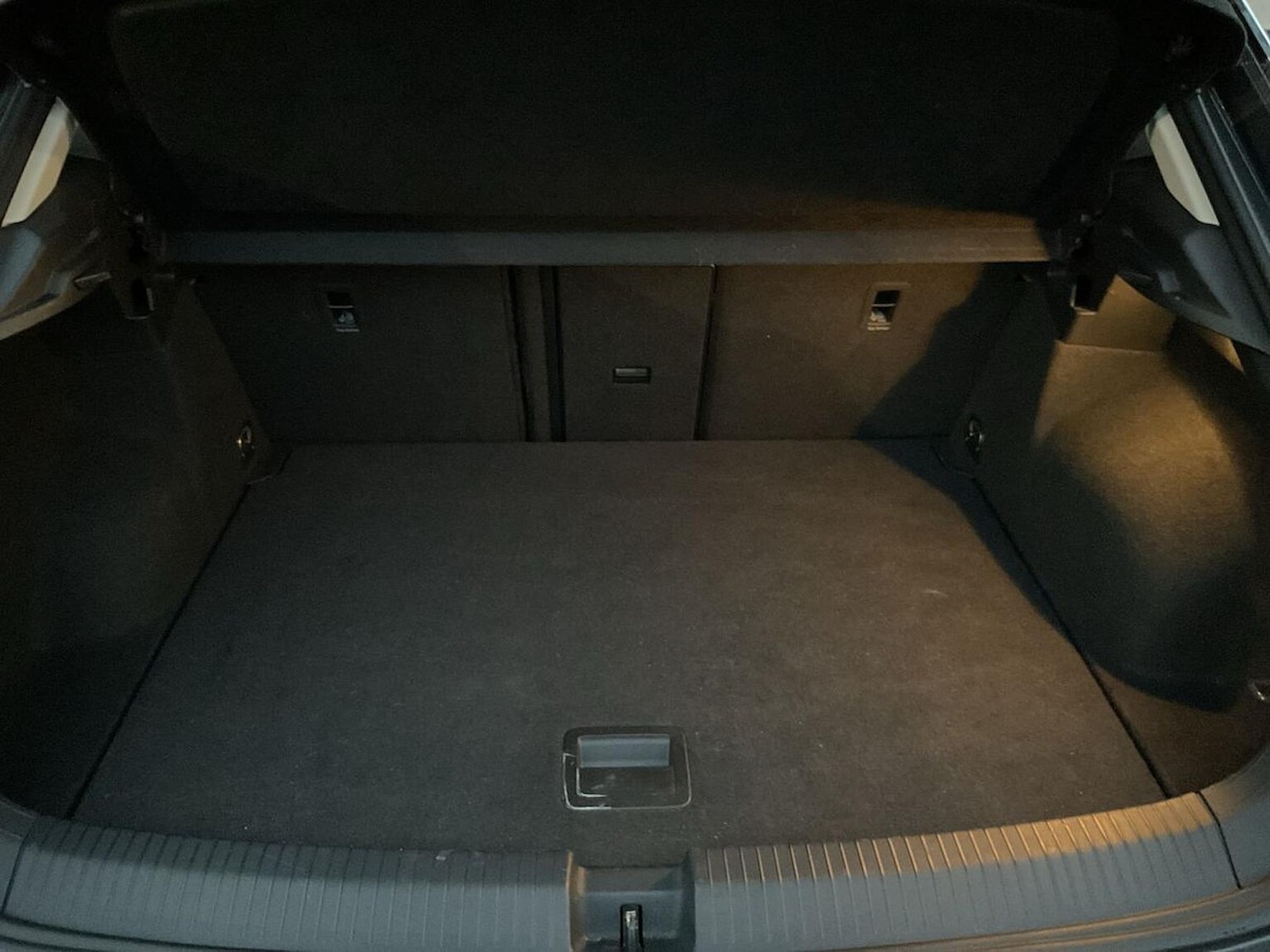 Used Volkswagen T-Roc 2021 for sale - 76763427: Photo 17