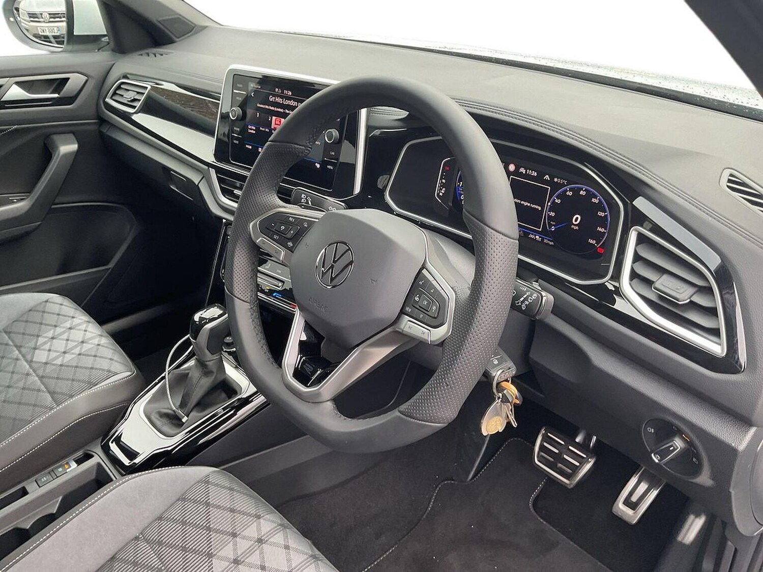 Used Volkswagen T-Roc 2025 for sale - 77487626: Photo 15