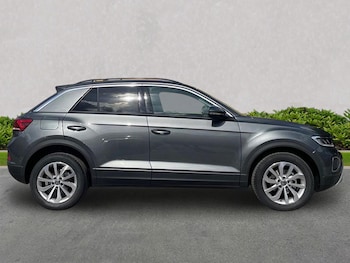 Used Volkswagen T-Roc 2026 for sale - 78670706: Photo