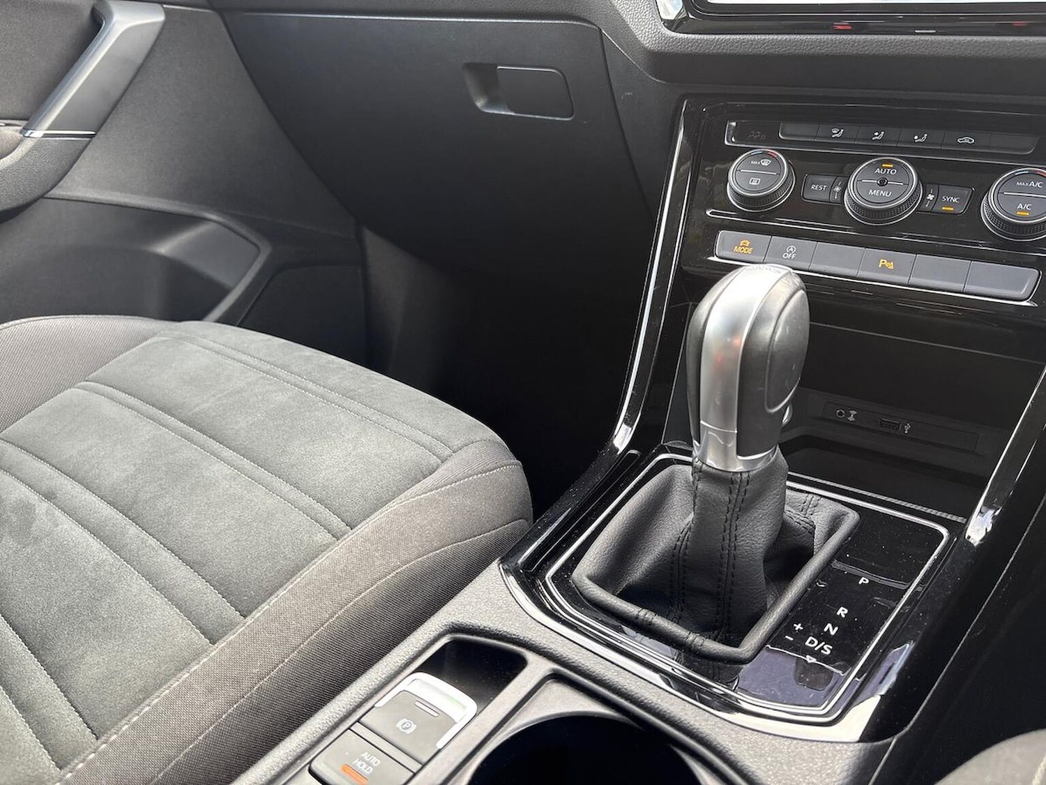 Used Volkswagen Touran 2019 for sale - 77896280: Photo 13