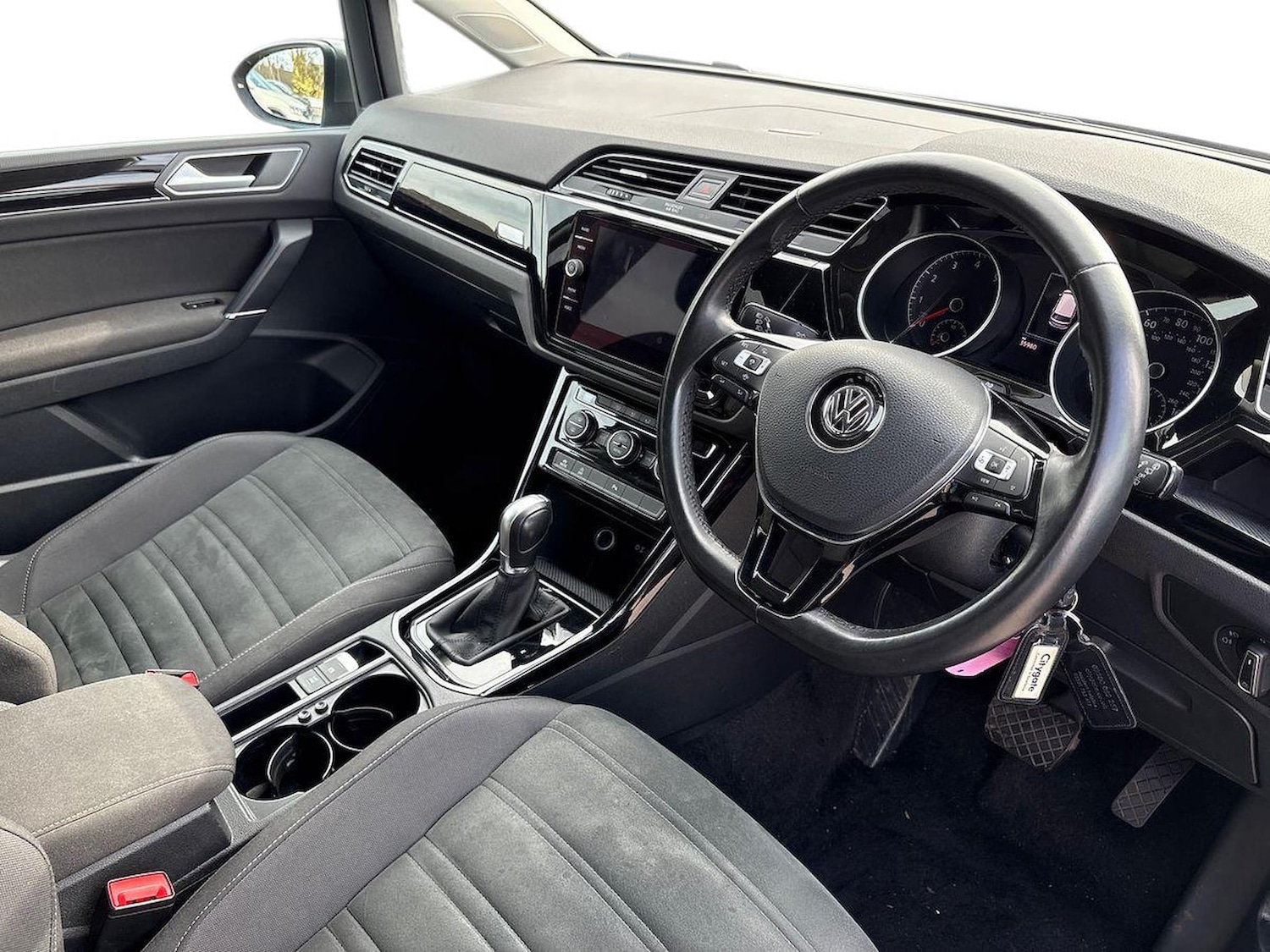 Used Volkswagen Touran 2019 for sale - 77896280: Photo 15