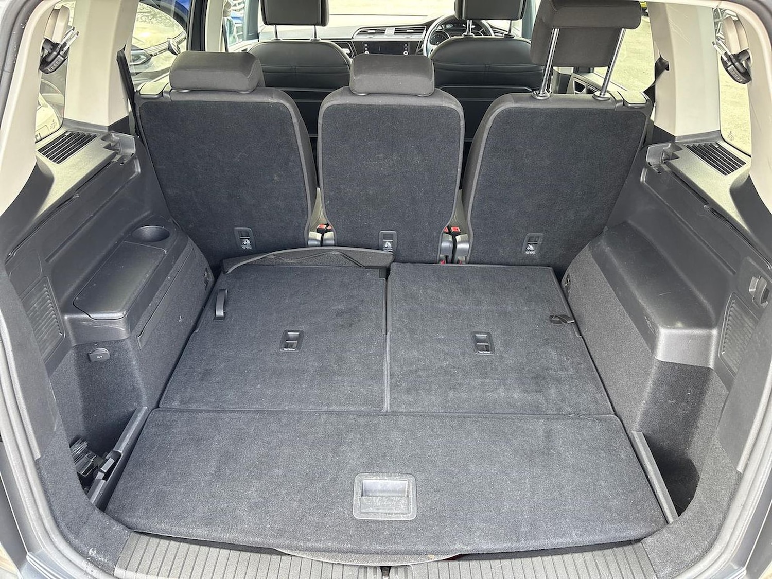 Used Volkswagen Touran 2019 for sale - 77896280: Photo 17