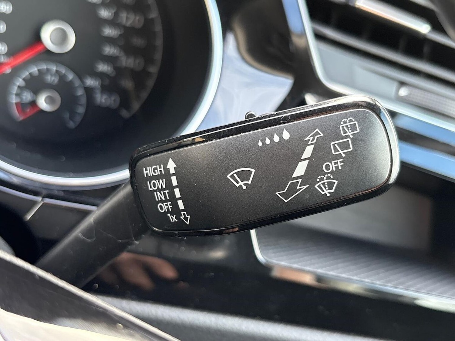 Used Volkswagen Touran 2019 for sale - 77896280: Photo 26