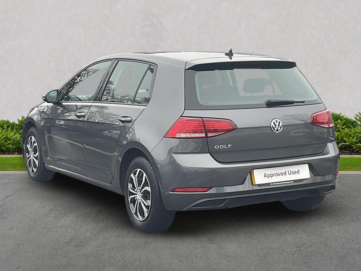 Used Volkswagen Golf 2018 for sale - 76982914: Photo 2