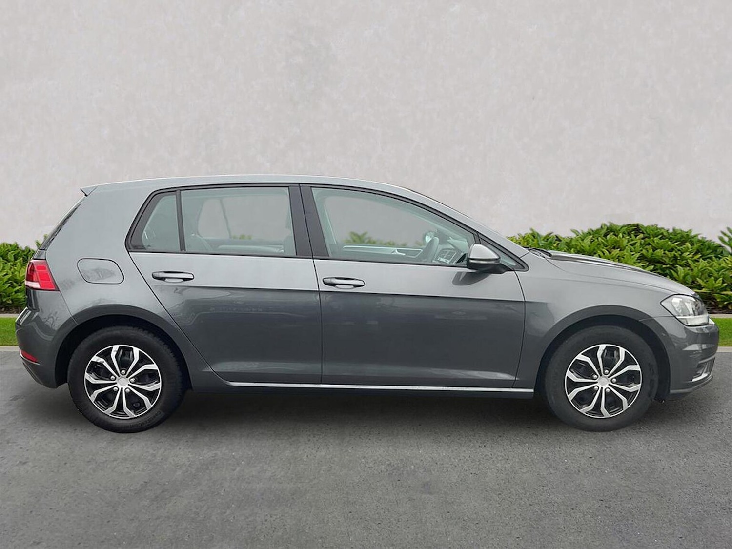 Used Volkswagen Golf 2018 for sale - 76982914: Photo 3