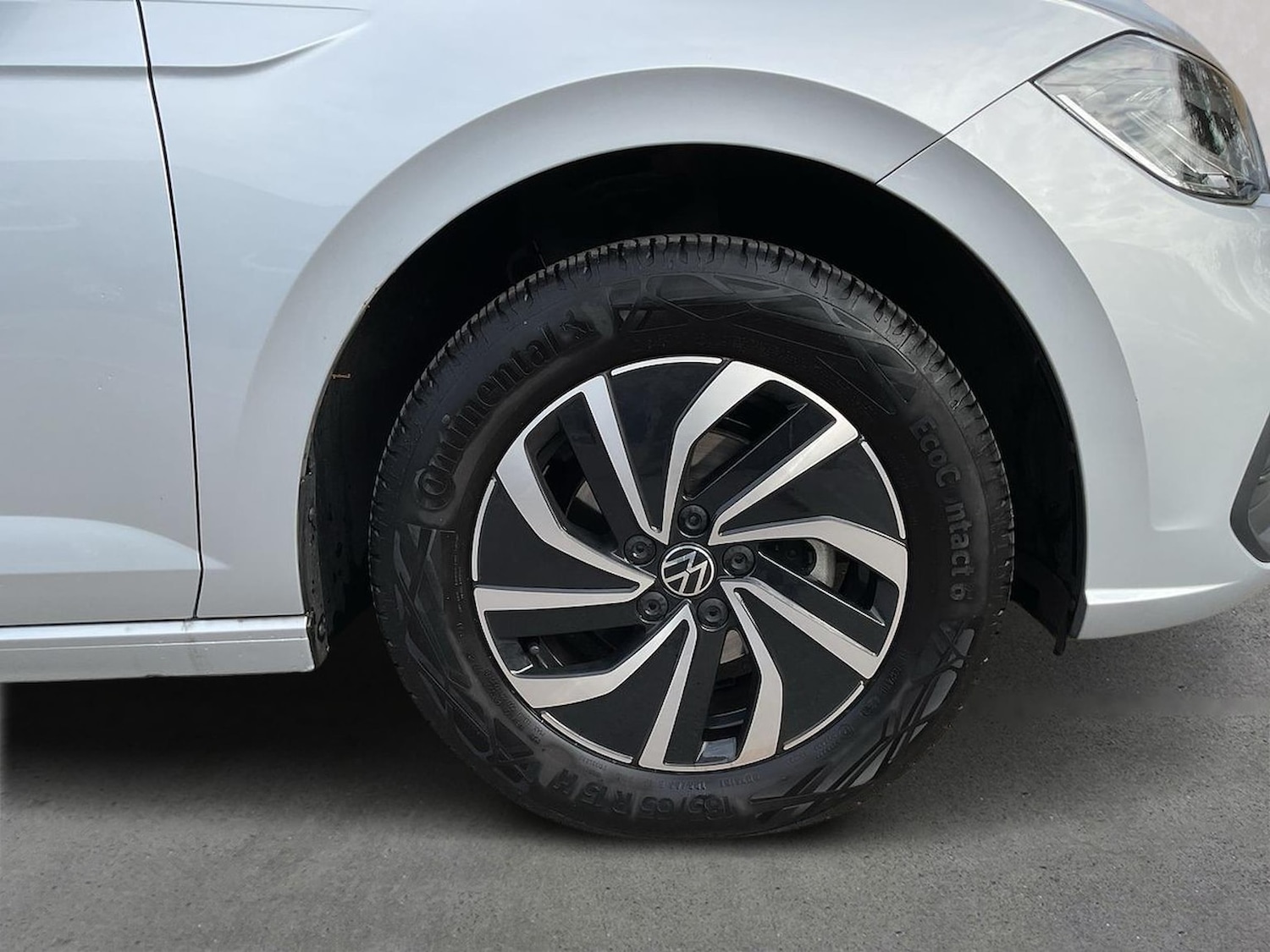 Used Volkswagen Polo 2023 for sale - 76497328: Photo 6