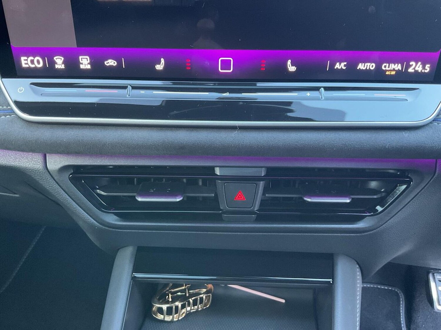 Used Volkswagen Touran 2025 for sale - 77528848: Photo 12