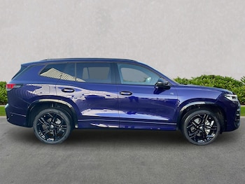 Used Volkswagen Touran 2025 for sale - 77528848: Photo