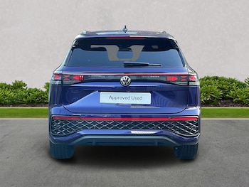 Used Volkswagen Touran 2025 for sale - 77528848: Photo