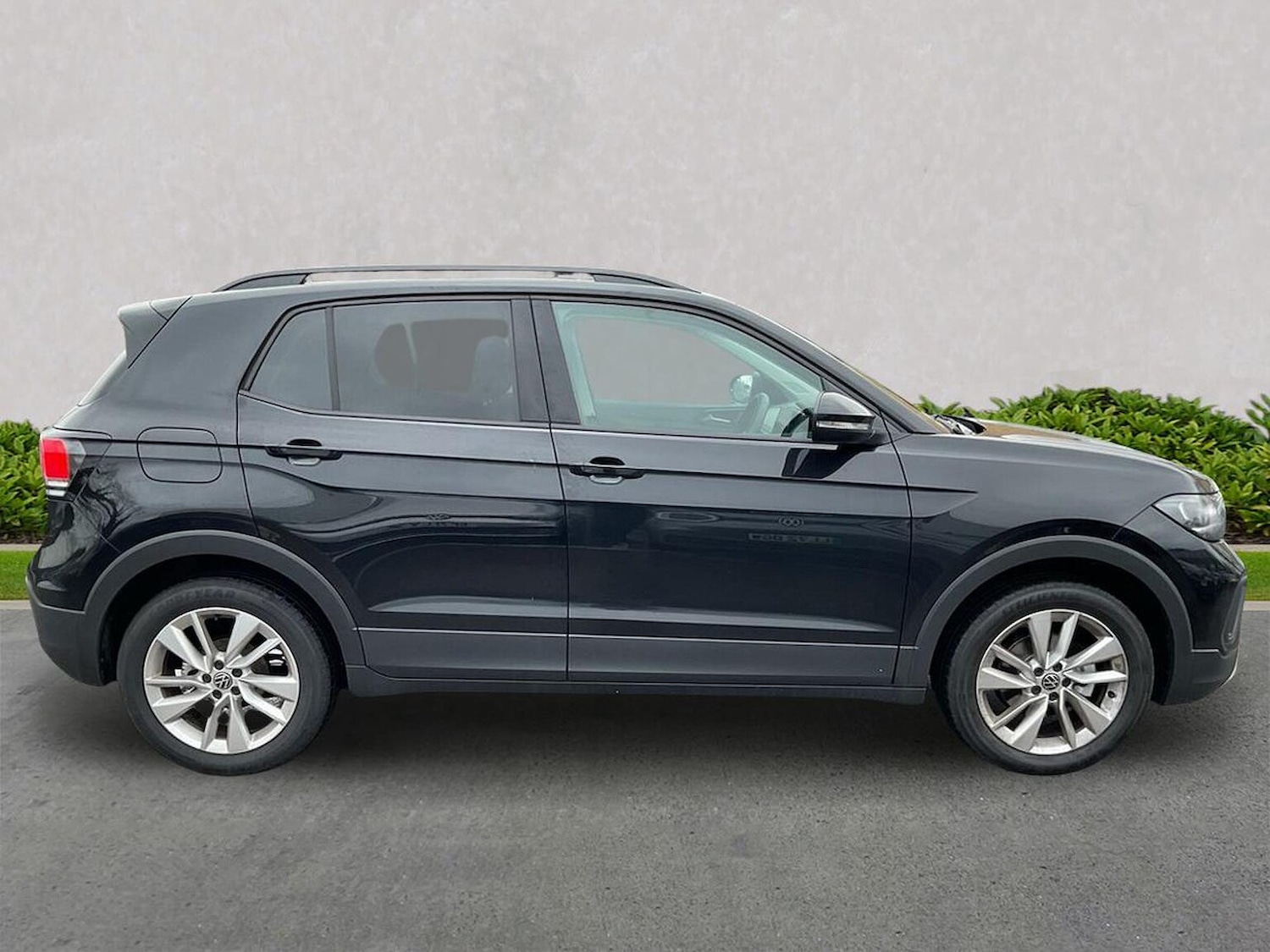 Used Volkswagen T-Cross 2025 for sale - 76924631: Photo 3