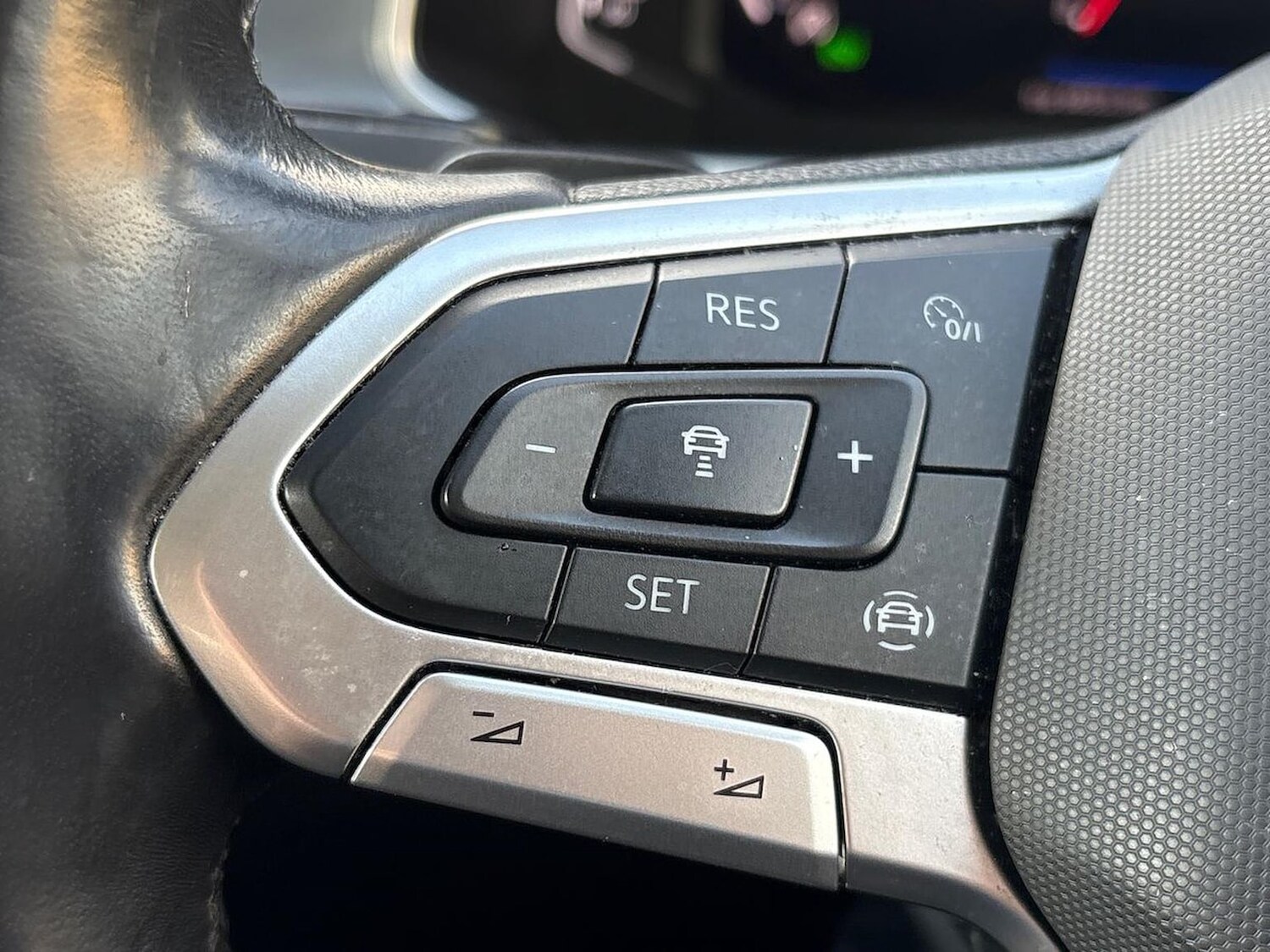 Used Volkswagen T-Roc 2022 for sale - 78194400: Photo 25