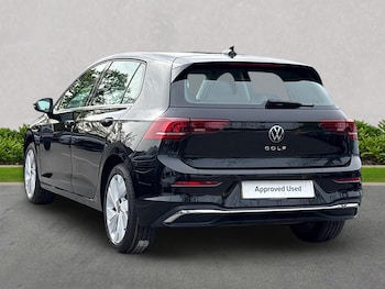 Used Volkswagen Golf 2025 for sale - 79073763: Photo