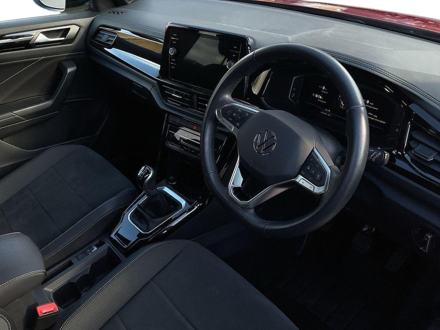 Used Volkswagen T-Roc 2023 for sale - 76347025: Photo 15