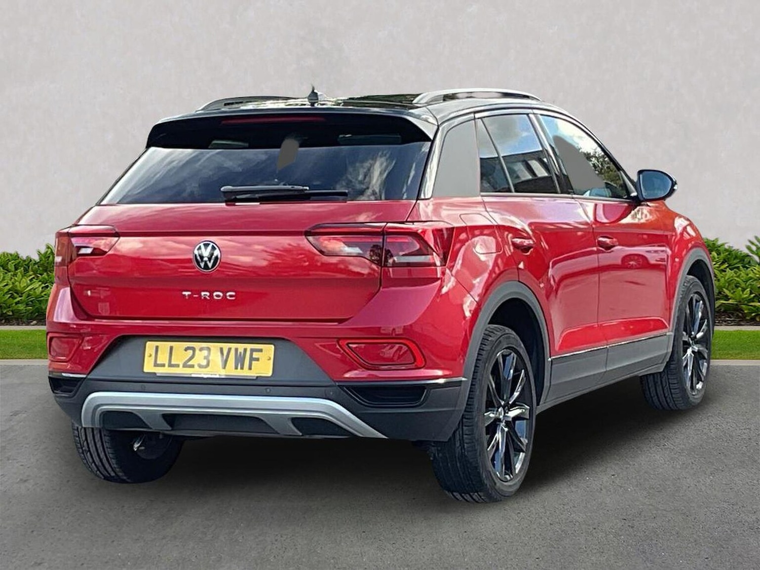 Used Volkswagen T-Roc 2023 for sale - 76347025: Photo 18