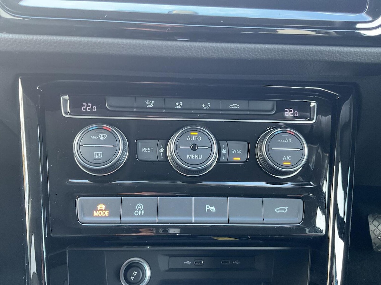 Used Volkswagen Touran 2020 for sale - 76892117: Photo 12