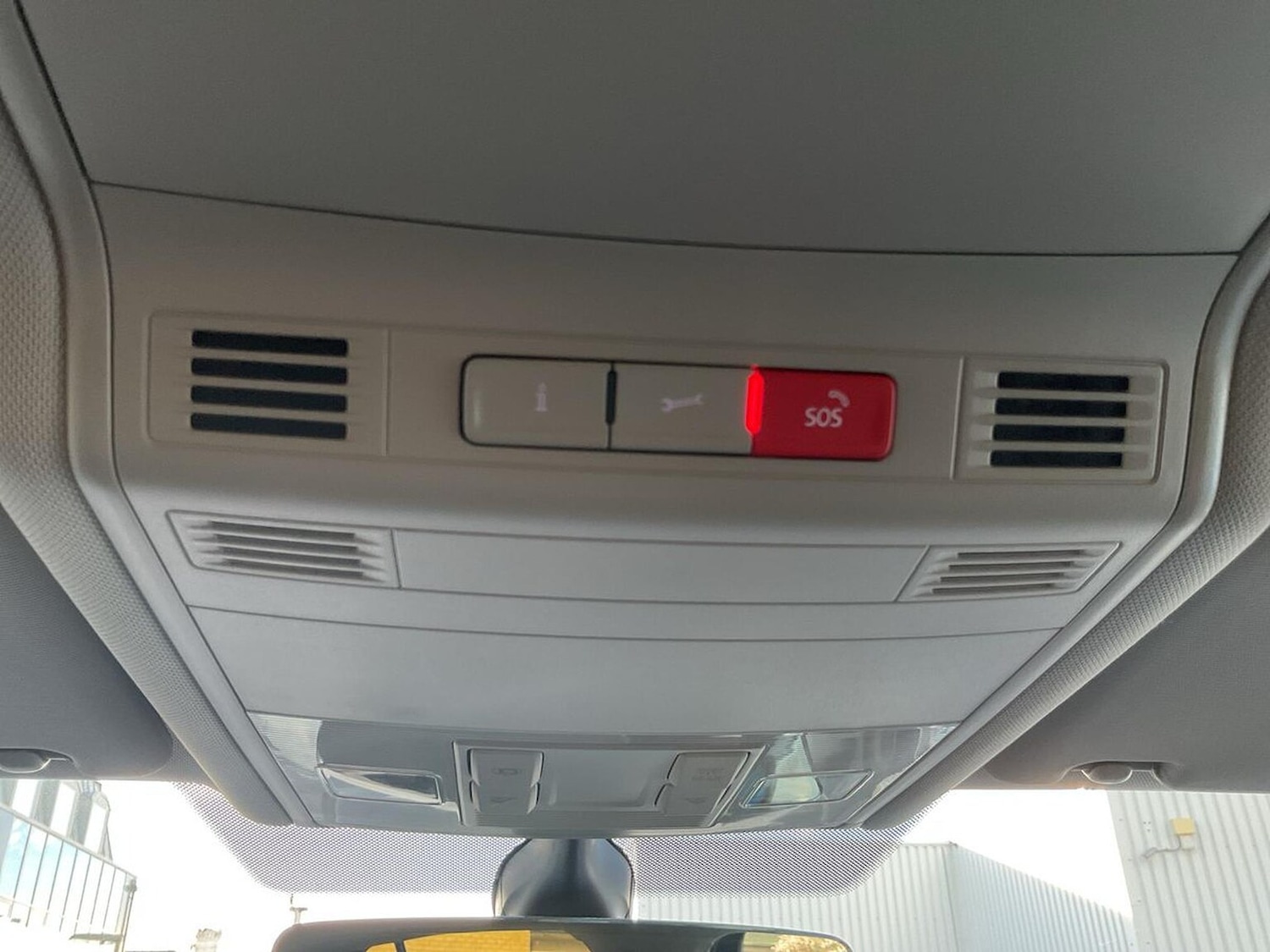 Used Volkswagen Touran 2020 for sale - 76892117: Photo 14