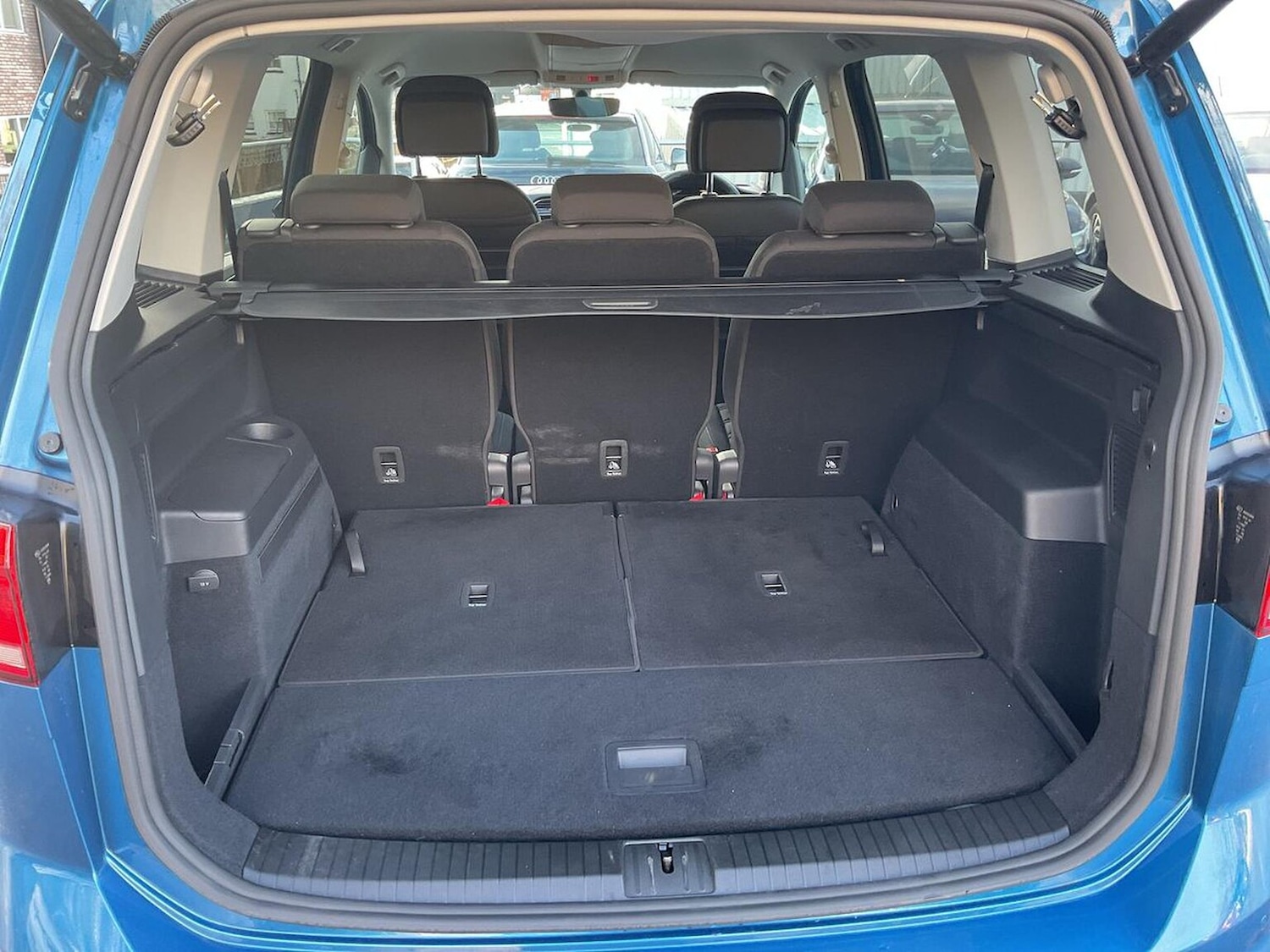 Used Volkswagen Touran 2020 for sale - 76892117: Photo 17