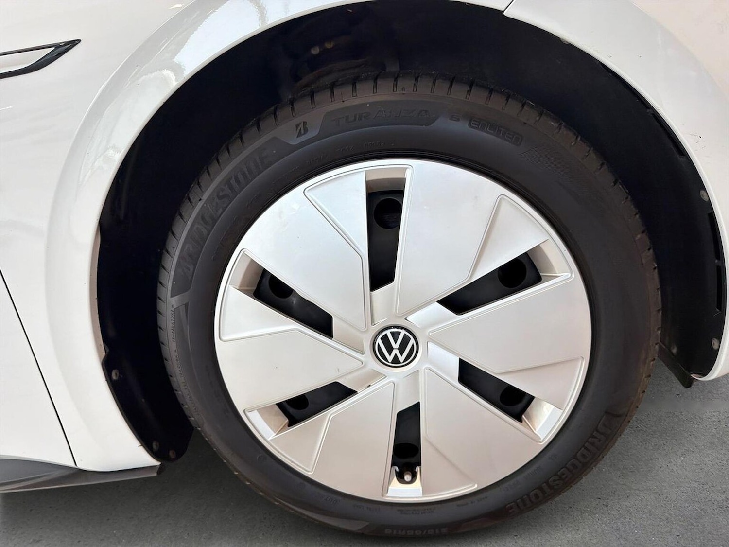 Used Volkswagen ID.3 2022 for sale - 77789561: Photo 6