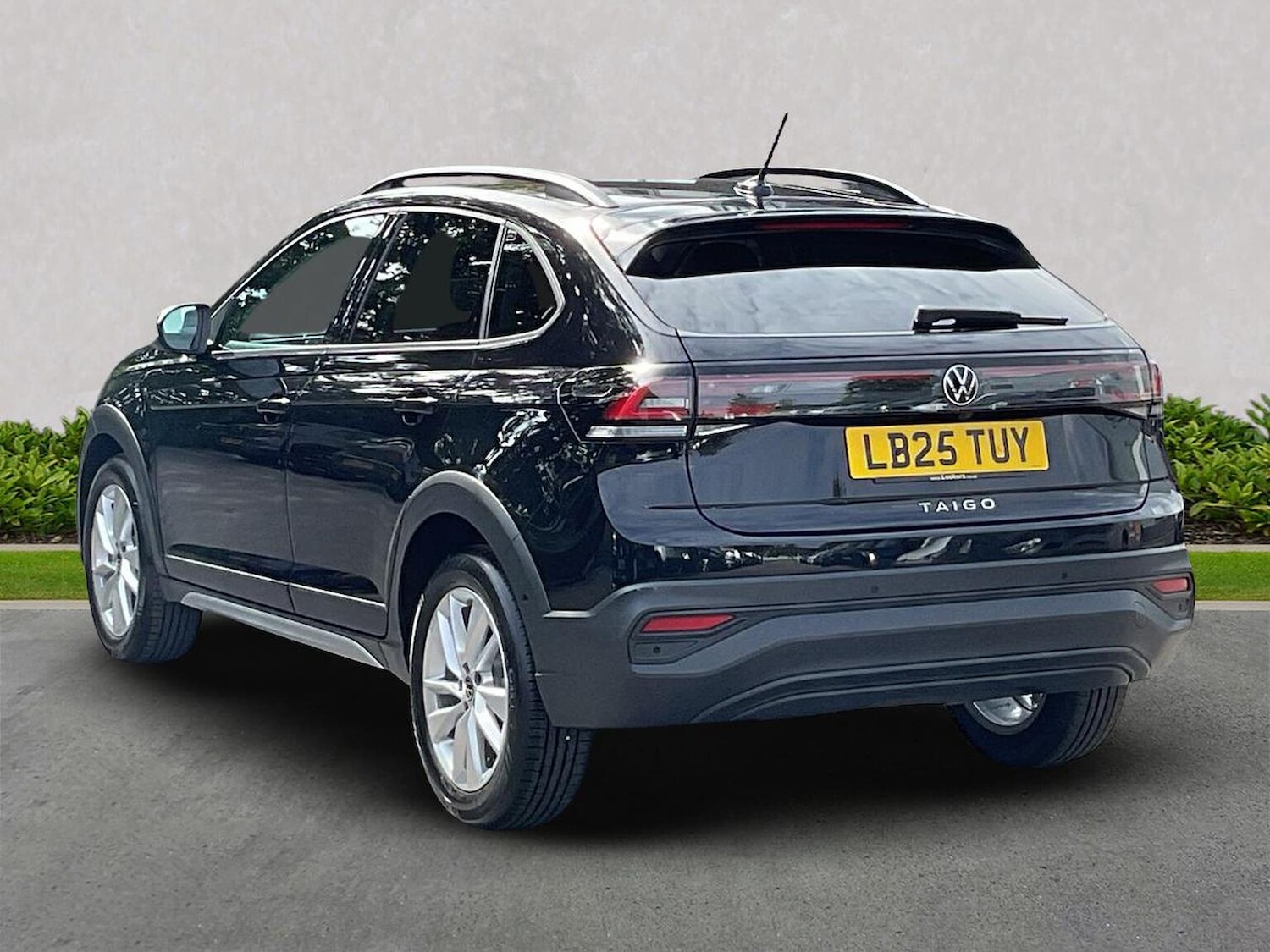 Used Volkswagen Taigo 2025 for sale - 75661924: Photo 2