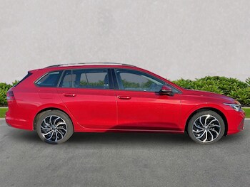 Used Volkswagen Golf 2022 for sale - 76526118: Photo