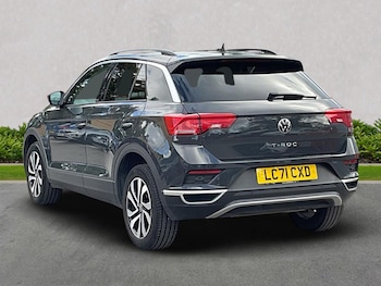 Used Volkswagen T-Roc 2021 for sale - 75962468: Photo