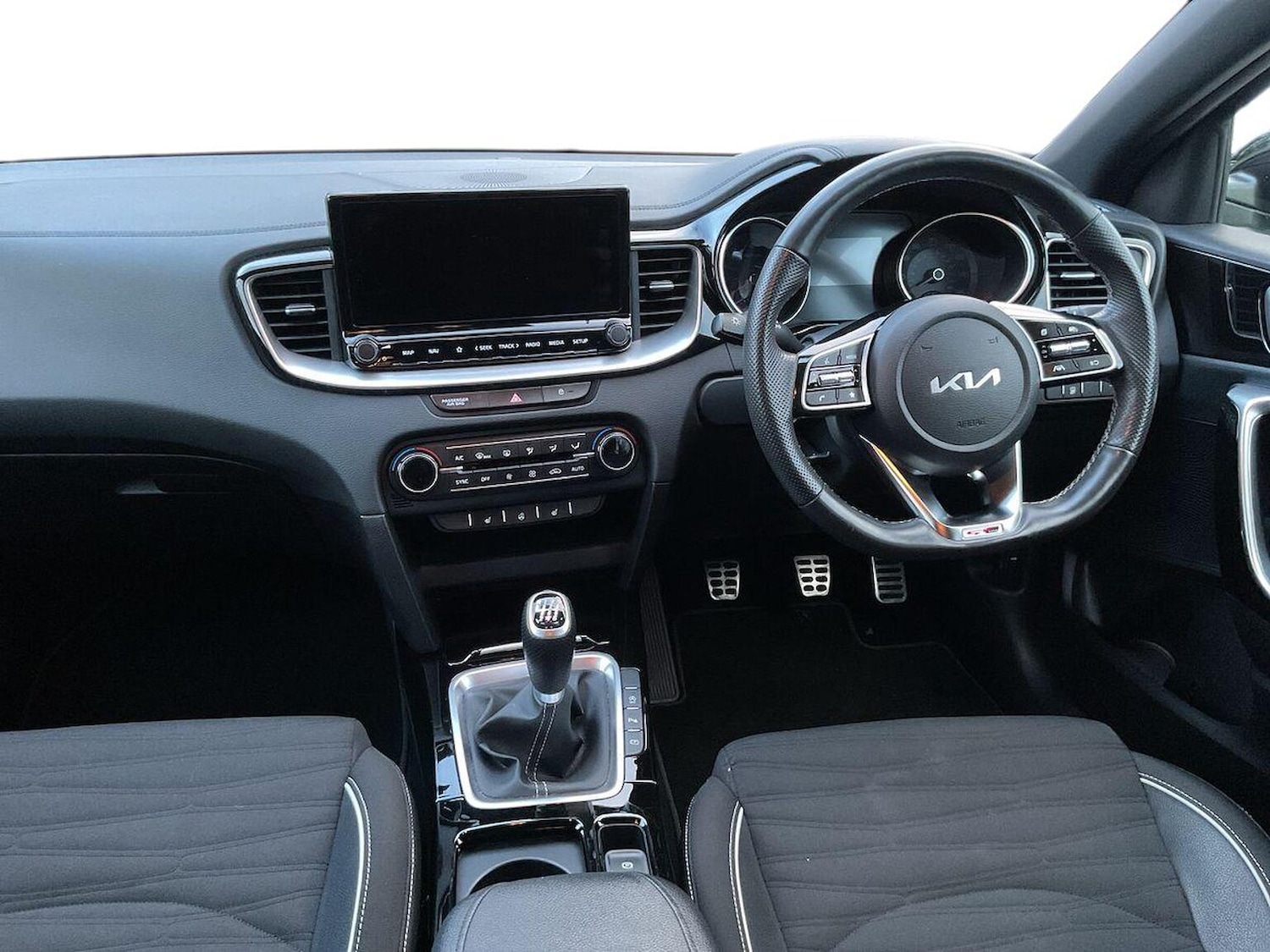 Used Kia XCeed 2023 for sale - 76643650: Photo 8