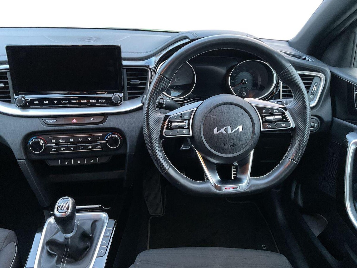 Used Kia XCeed 2023 for sale - 76643650: Photo 9