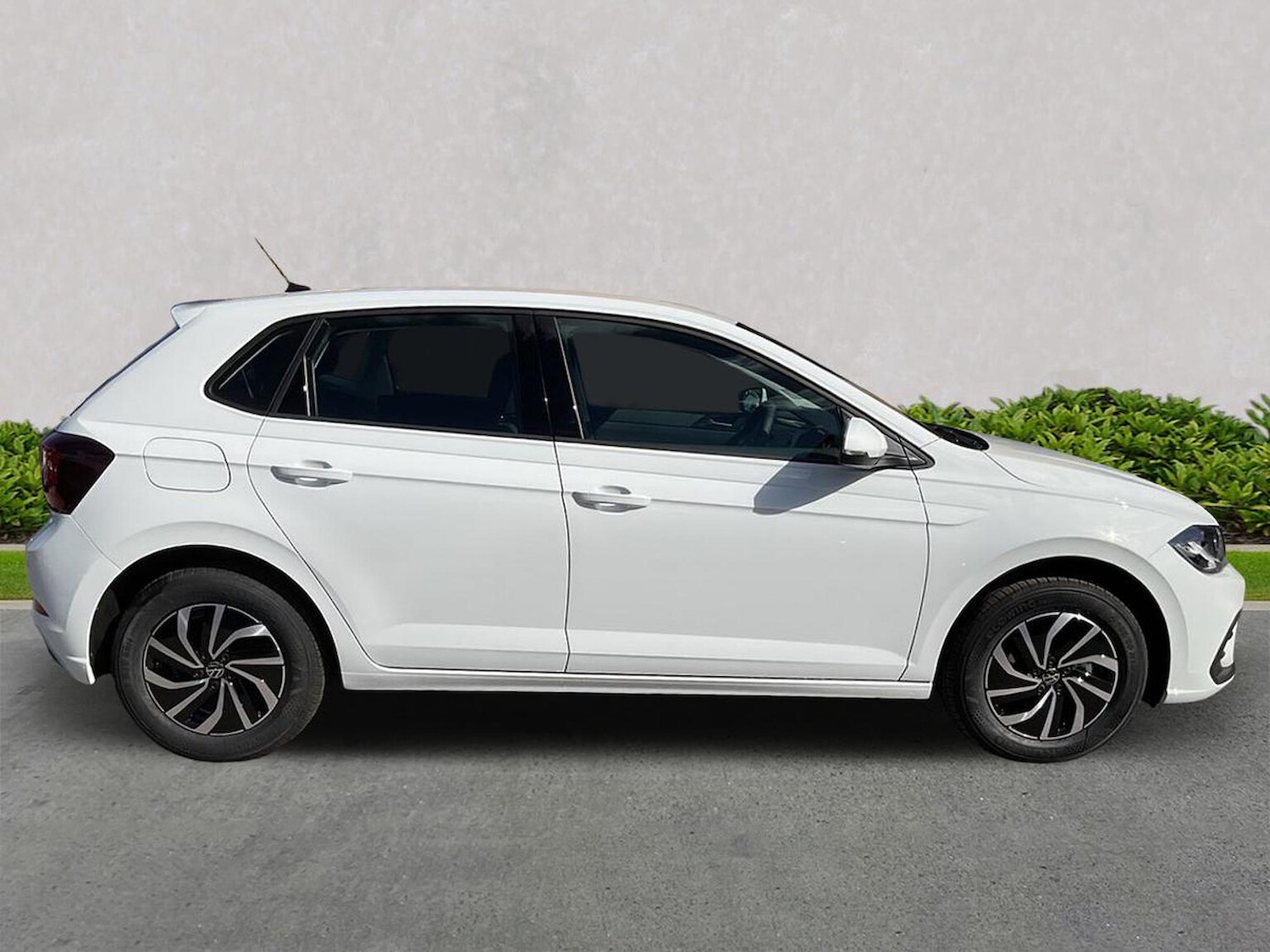 Used Volkswagen Polo 2025 for sale - 76077799: Photo 3