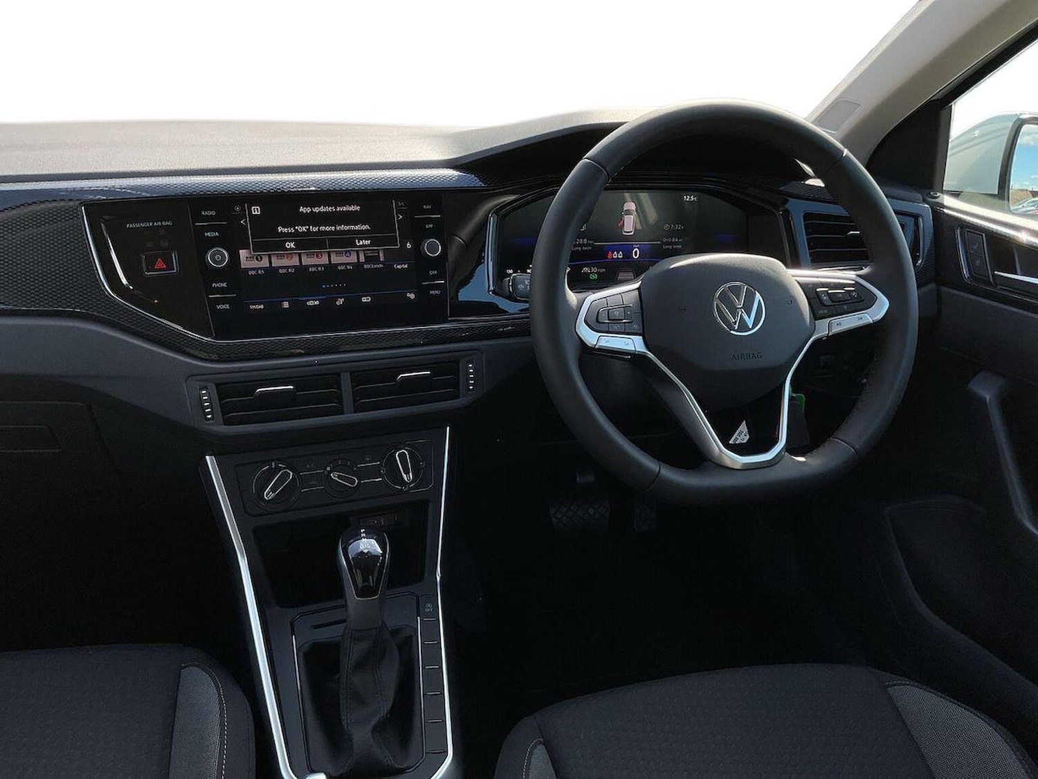 Used Volkswagen Polo 2025 for sale - 76077799: Photo 9