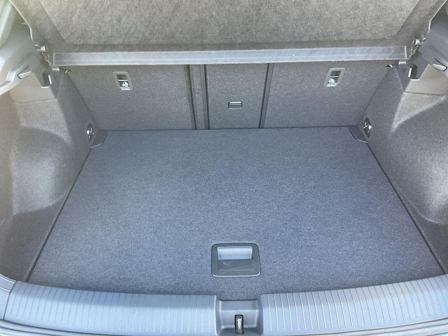 Used Volkswagen T-Roc 2025 for sale - 76077802: Photo 17
