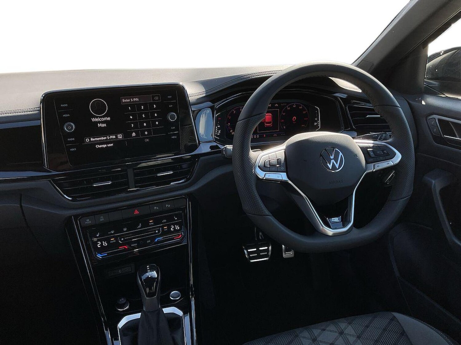 Used Volkswagen T-Roc 2025 for sale - 76077802: Photo 9