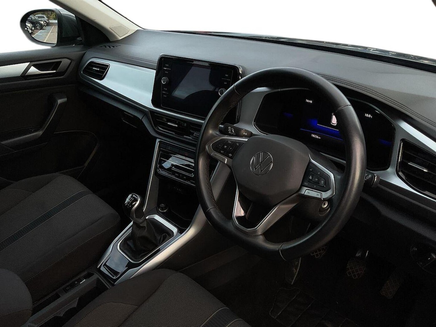 Used Volkswagen T-Roc 2024 for sale - 76396967: Photo 15