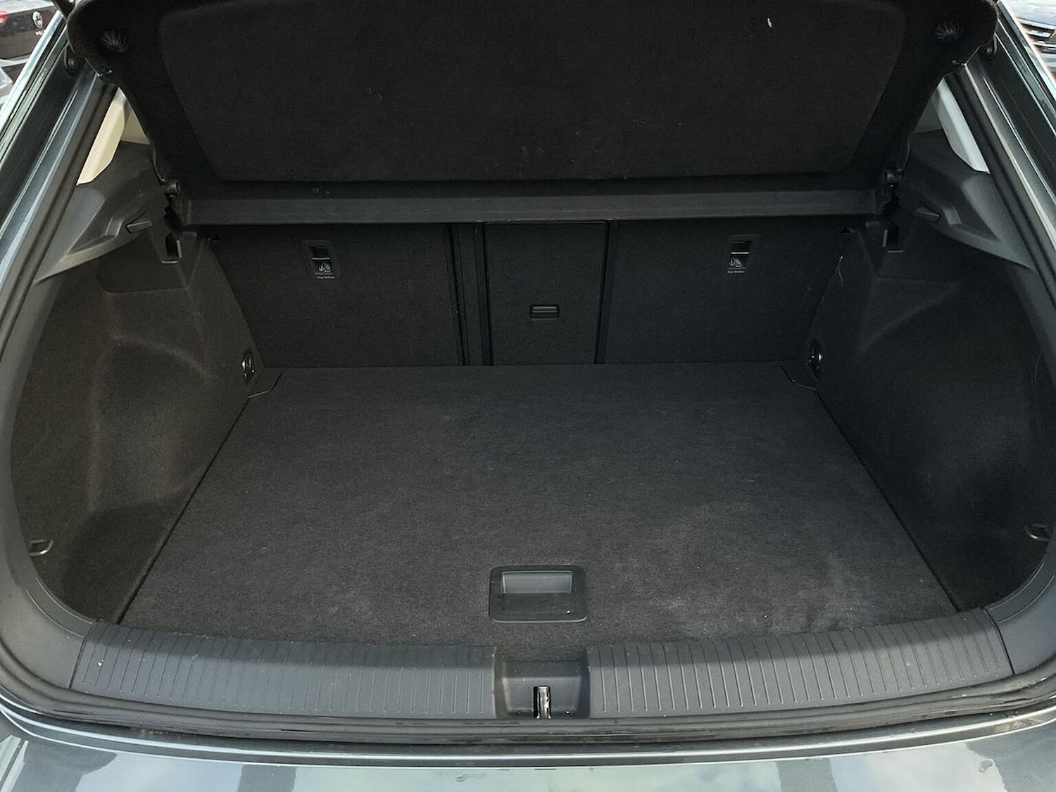 Used Volkswagen T-Roc 2024 for sale - 76396967: Photo 17