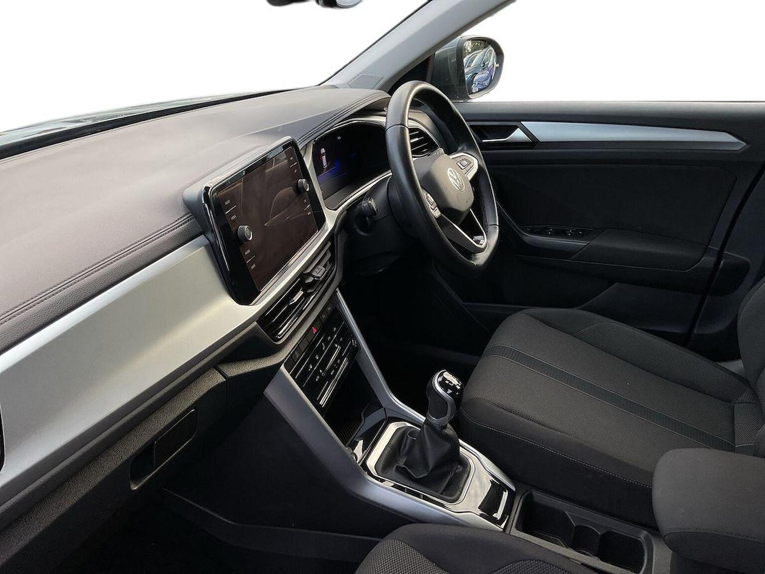 Used Volkswagen T-Roc 2024 for sale - 76396967: Photo 7