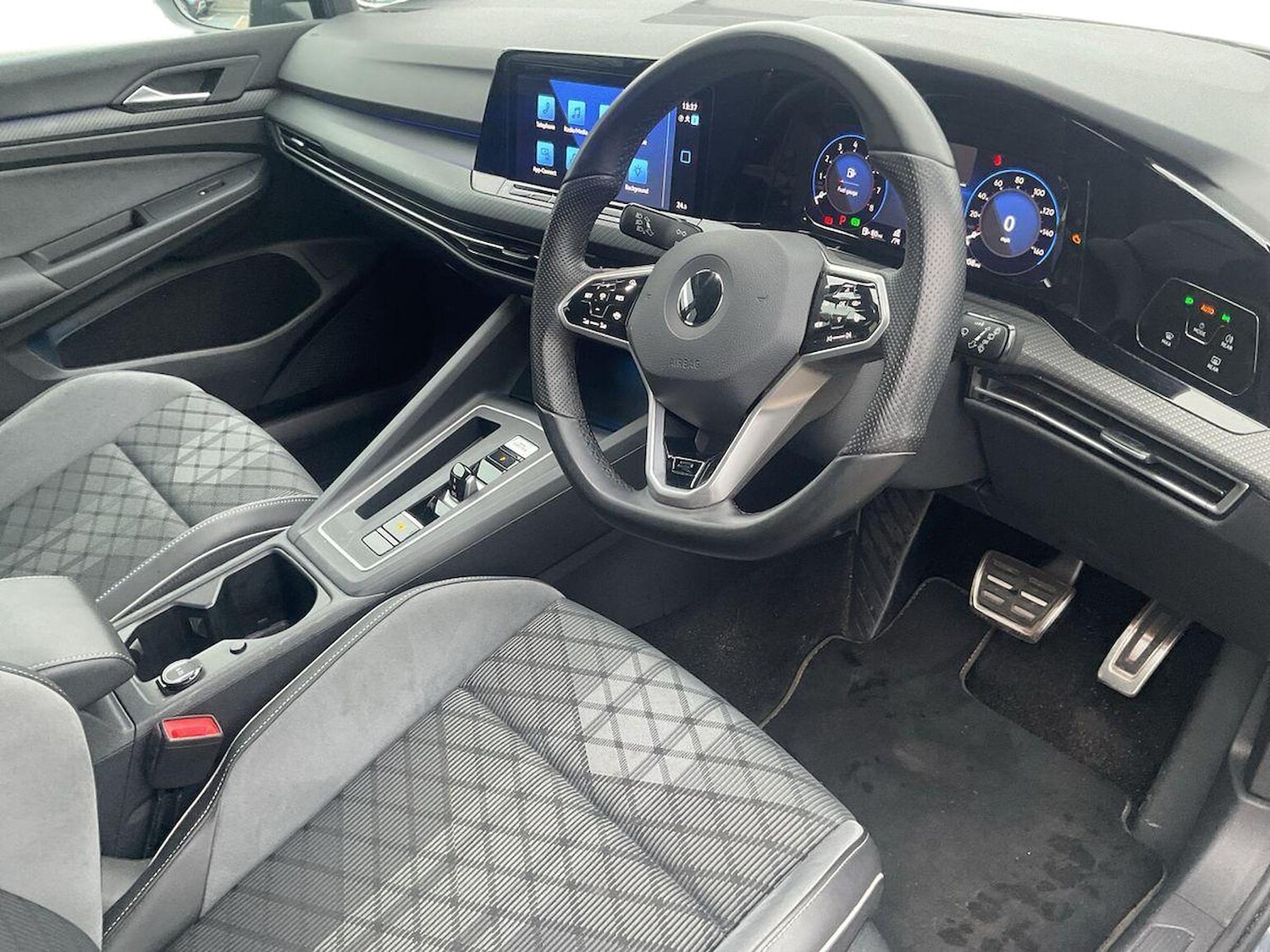 Used Volkswagen Golf 2020 for sale - 77069315: Photo 17