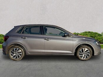 Used Volkswagen Polo 2022 for sale - 77487603: Photo