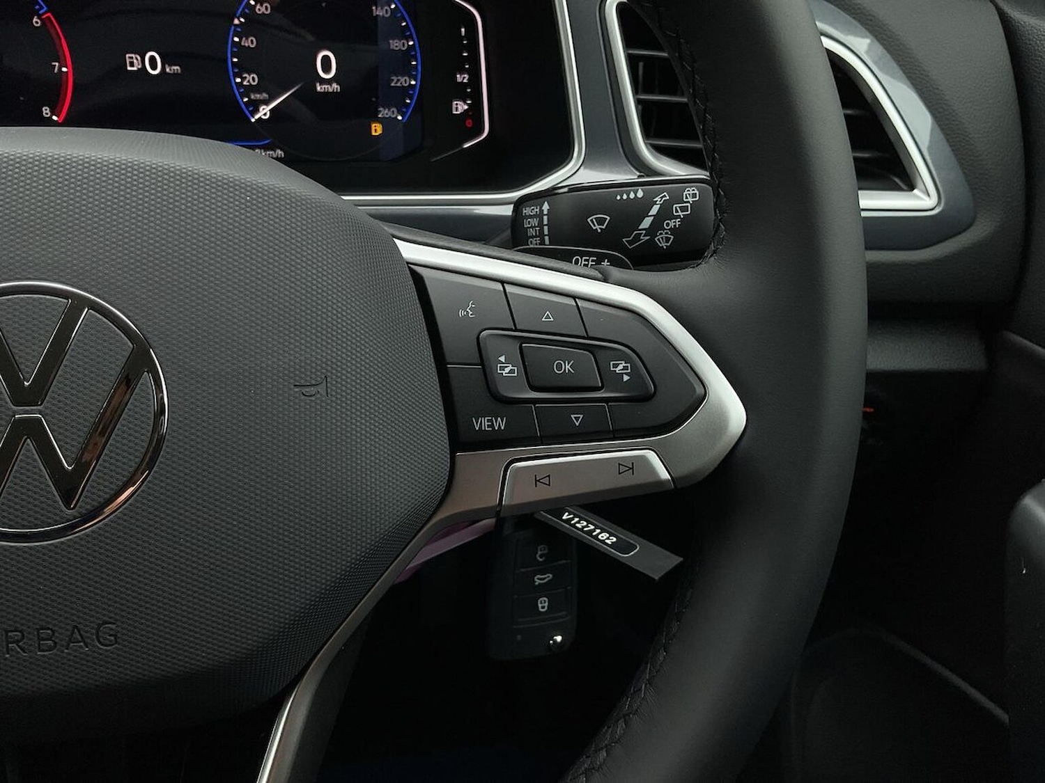 Used Volkswagen T-Roc 2025 for sale - 78026162: Photo 21