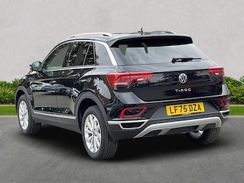 Used Volkswagen T-Roc 2025 for sale - 78026162: Photo