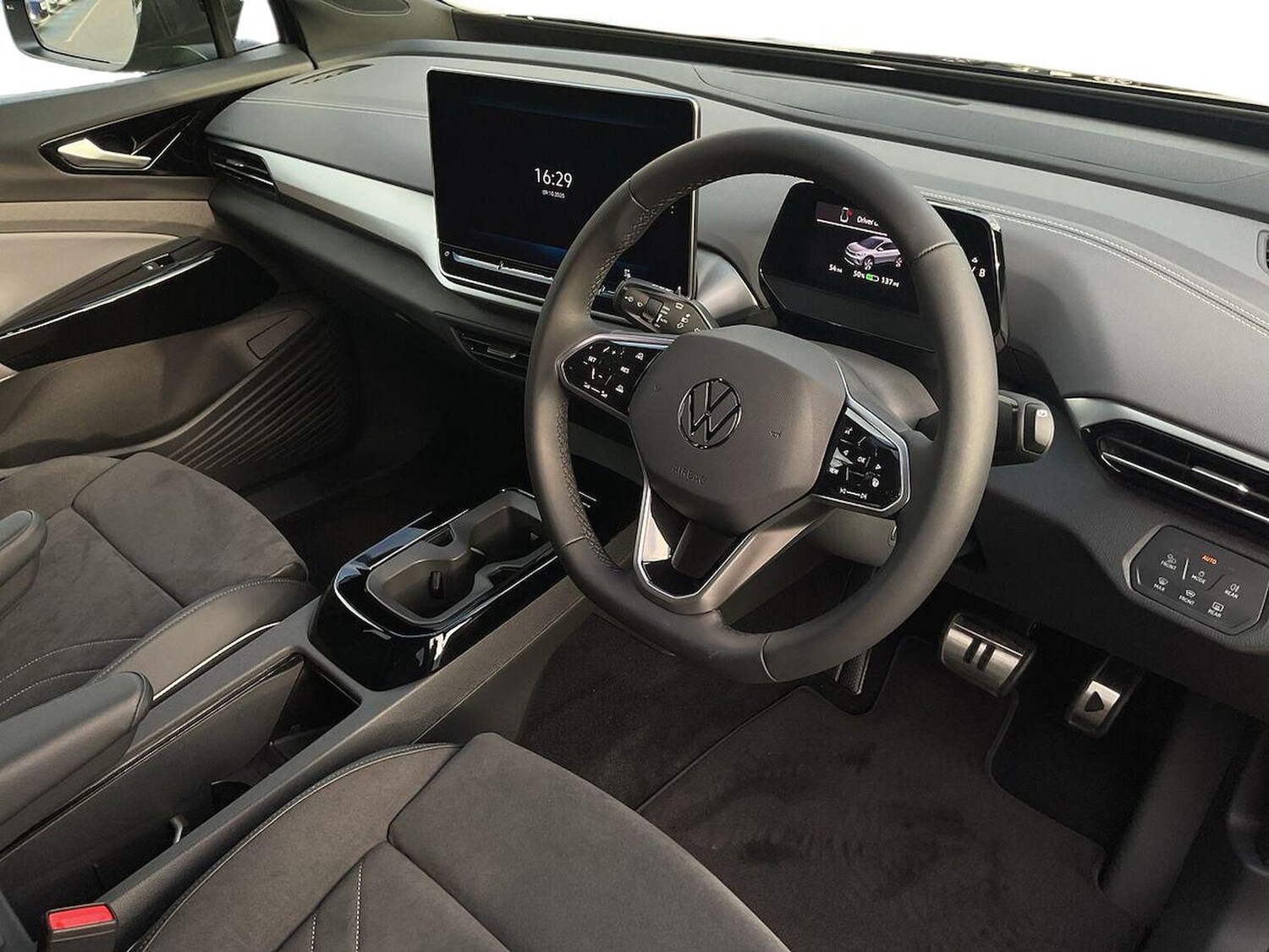 Used Volkswagen ID.4 2025 for sale - 76264365: Photo 15