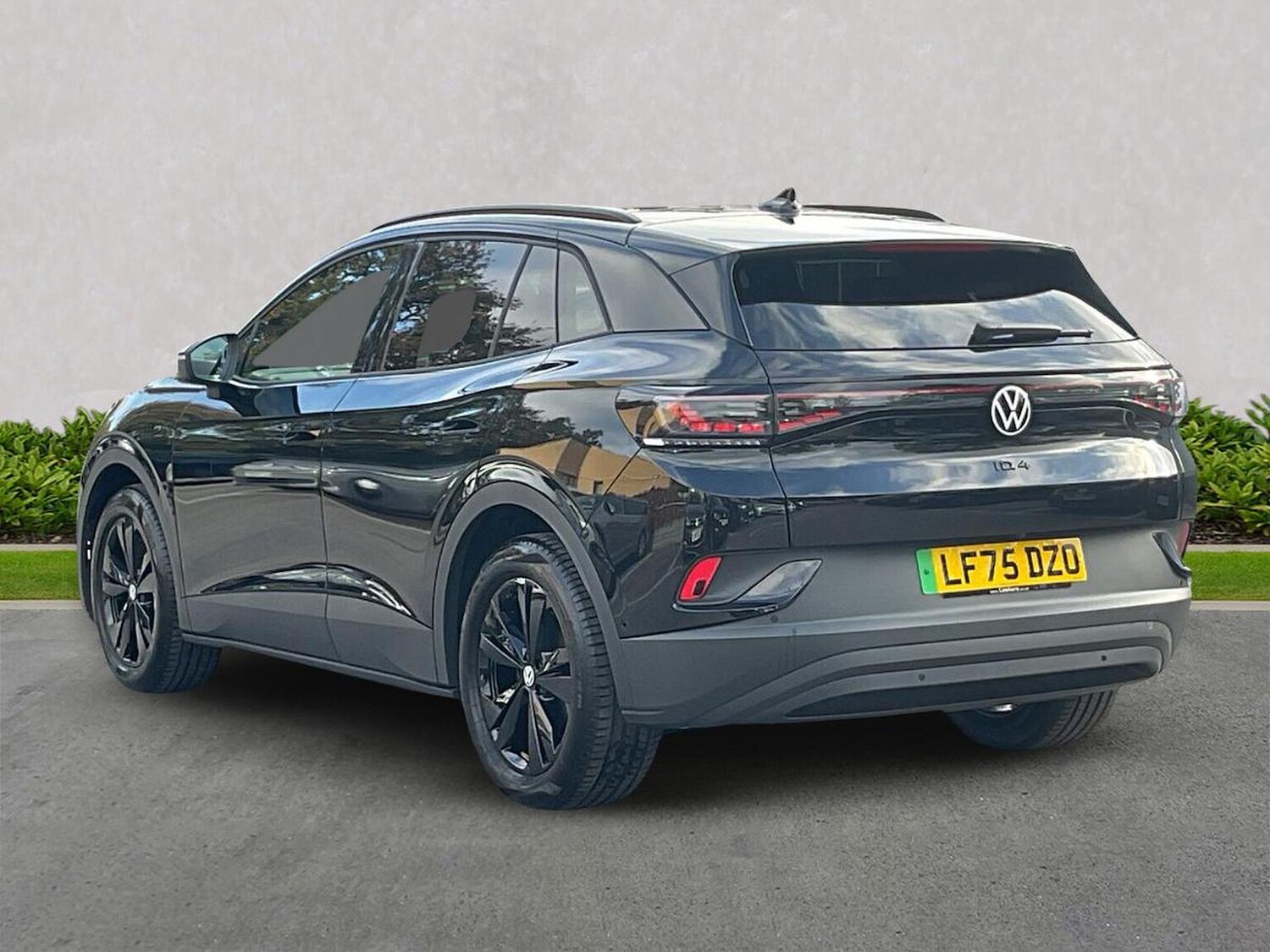 Used Volkswagen ID.4 2025 for sale - 76264365: Photo 2