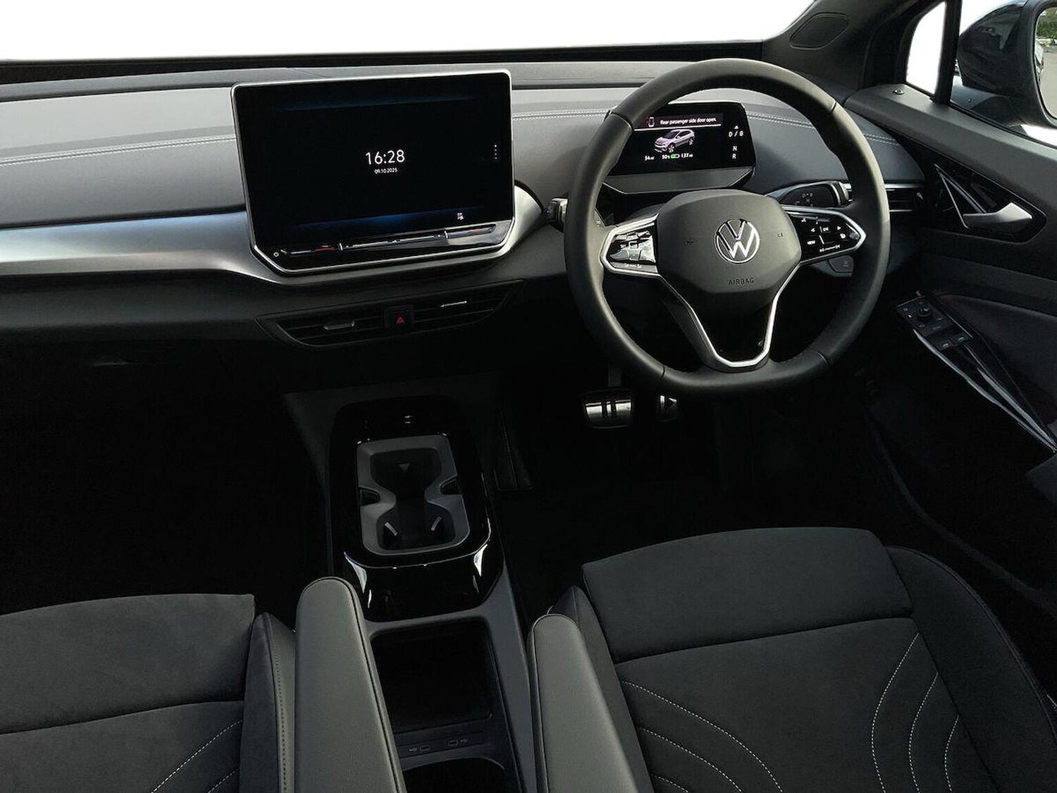 Used Volkswagen ID.4 2025 for sale - 76264365: Photo 8