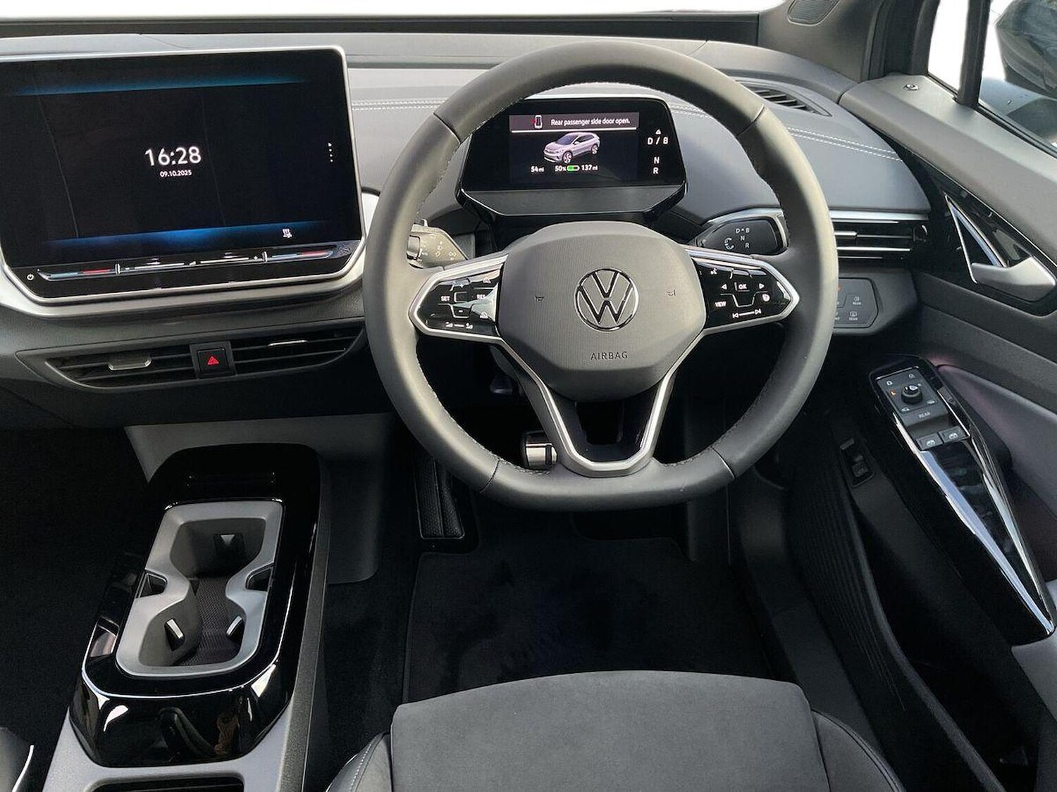 Used Volkswagen ID.4 2025 for sale - 76264365: Photo 9