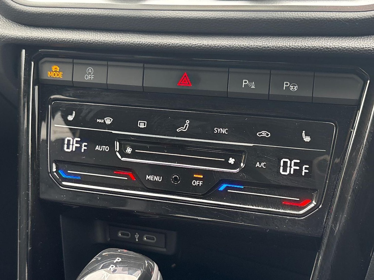 Used Volkswagen T-Roc 2025 for sale - 78194366: Photo 12