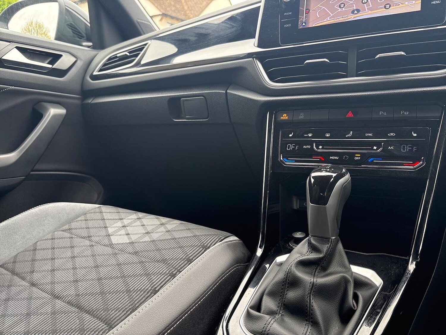 Used Volkswagen T-Roc 2025 for sale - 78194366: Photo 13