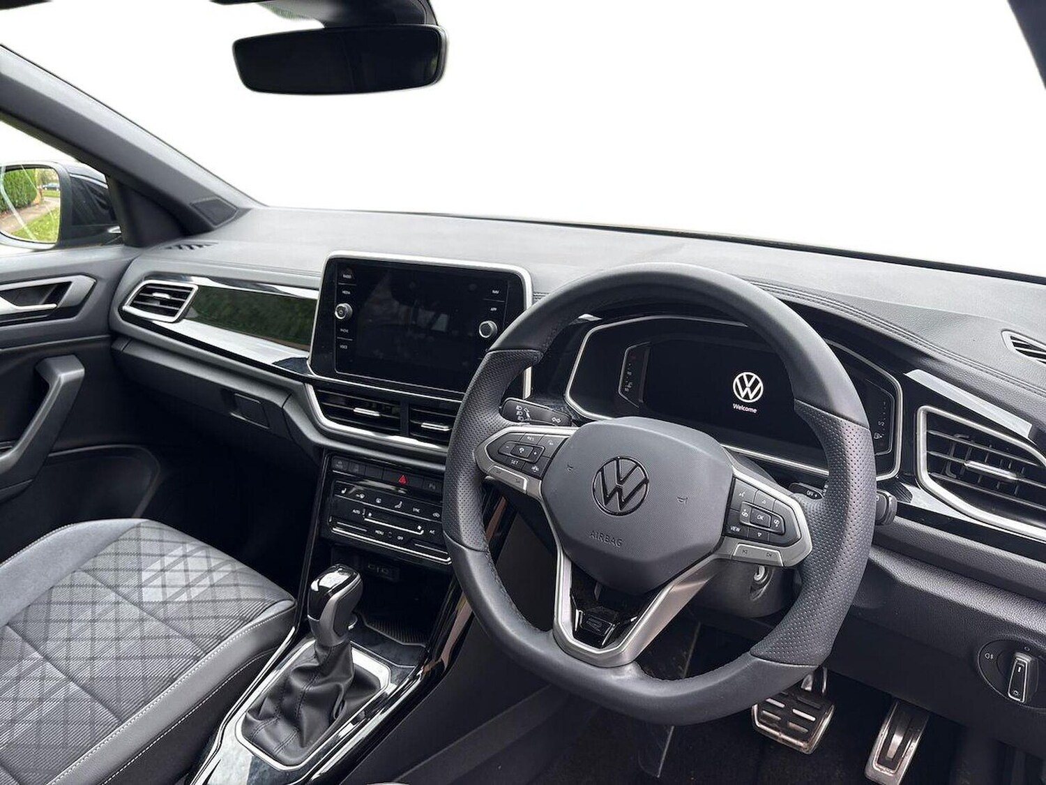 Used Volkswagen T-Roc 2025 for sale - 78194366: Photo 15