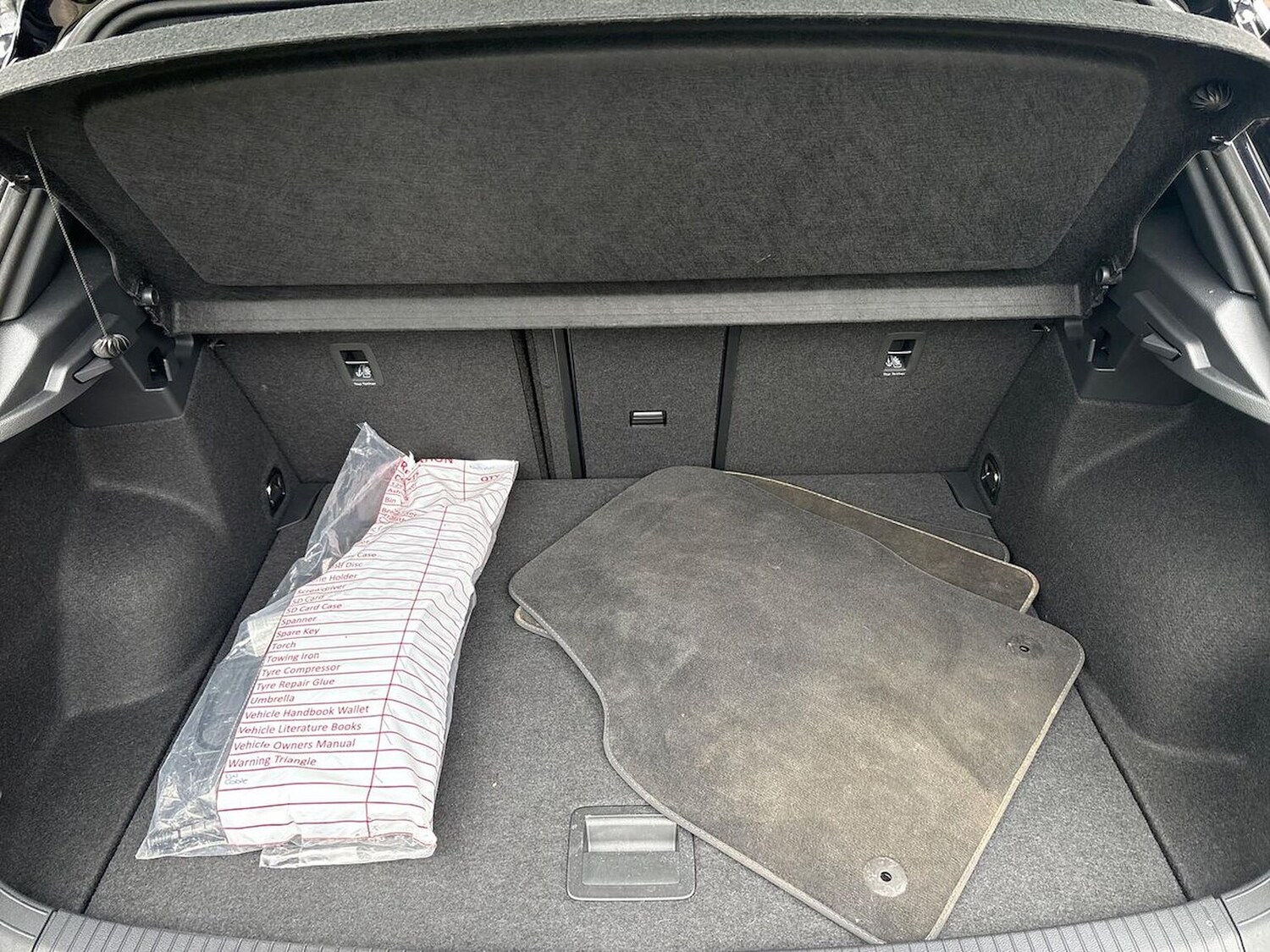 Used Volkswagen T-Roc 2025 for sale - 78194366: Photo 17