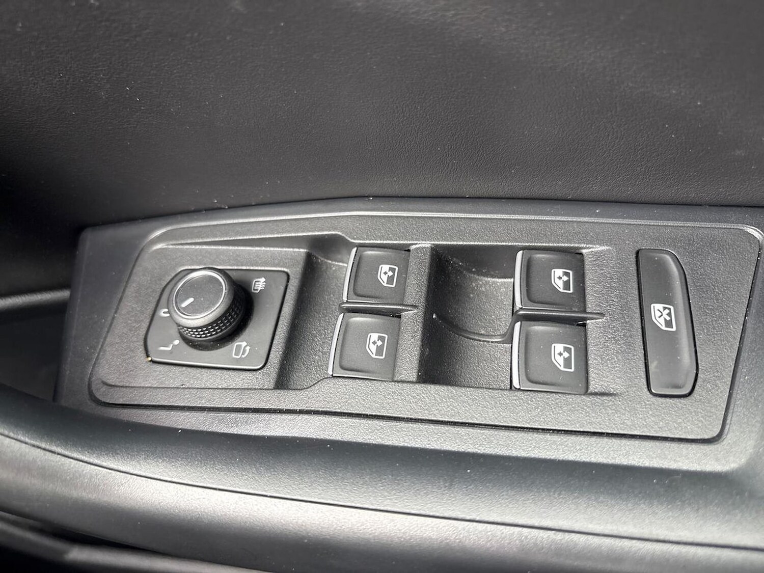 Used Volkswagen T-Roc 2025 for sale - 78194366: Photo 21