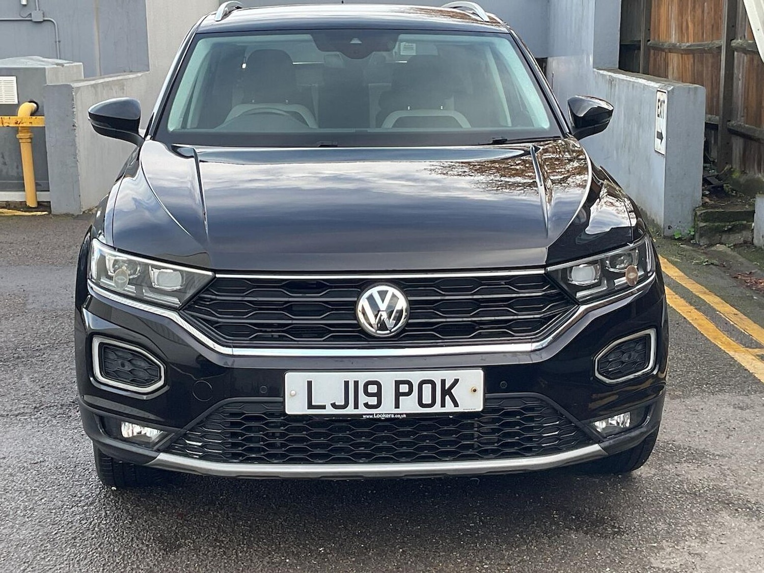 Used Volkswagen T-Roc 2019 for sale - 76837139: Photo 1